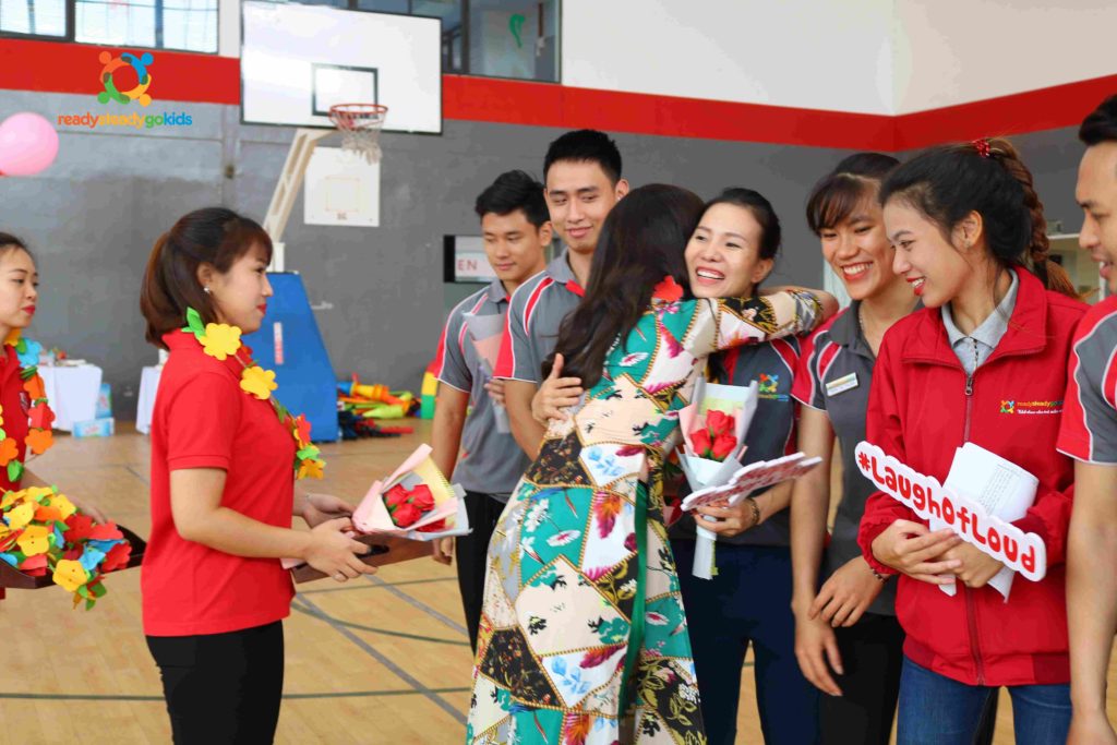 GOKIDS VIỆT NAM TỔ CHỨC CHƯƠNG TRÌNH MỪNG NGÀY NHÀ GIÁO VIỆT NAM 20-11 TẠI TRƯỜNG MẦM NON HÀ NỘI ACADEMY